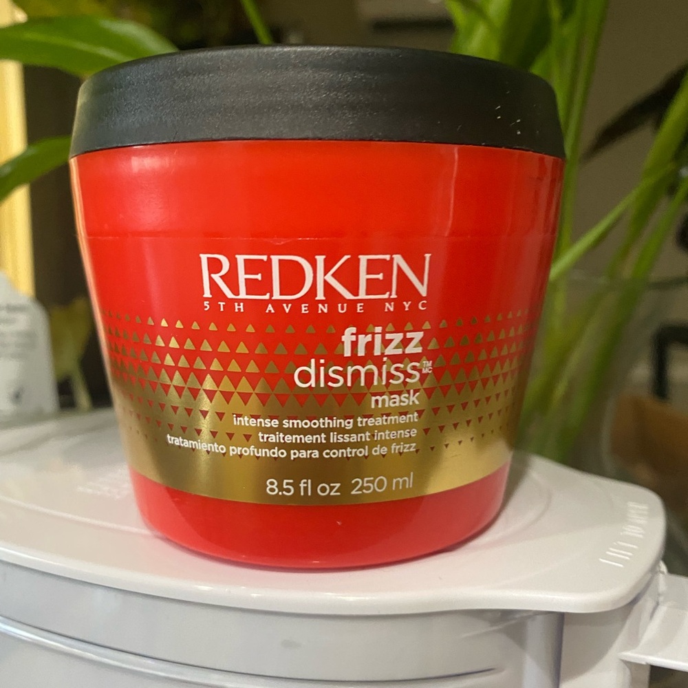 Redken Frizz Dismiss Intense Smoothing Hair Mask 8.5 fl 250ml